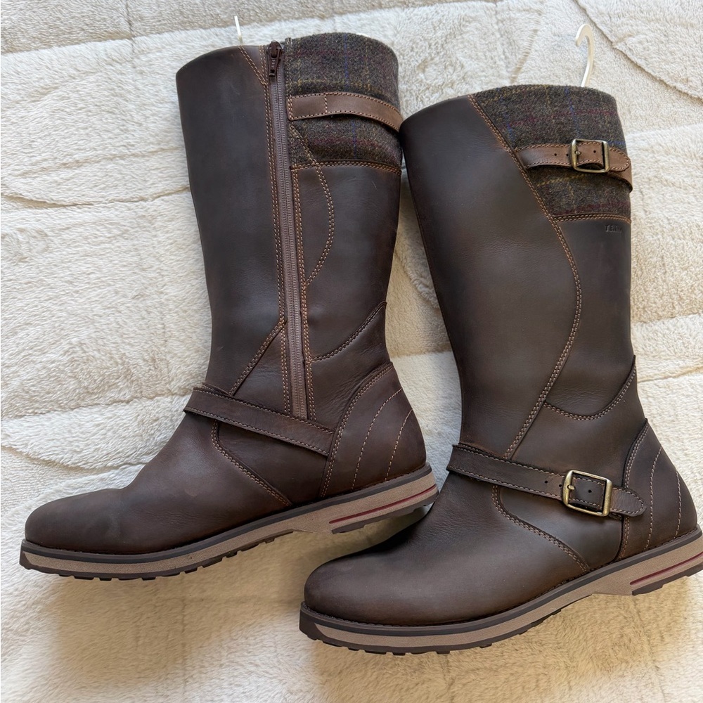 NEW! $165 LL Bean Park Ridge Brown Leather and Wool Tall Zippered Boots 9.5
